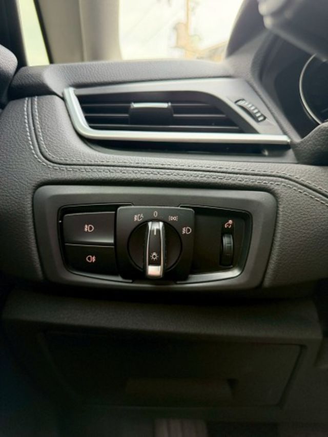 原版件 小改款 倒車顯影 定速 雙區恆溫 免鑰匙系統  第20張相片