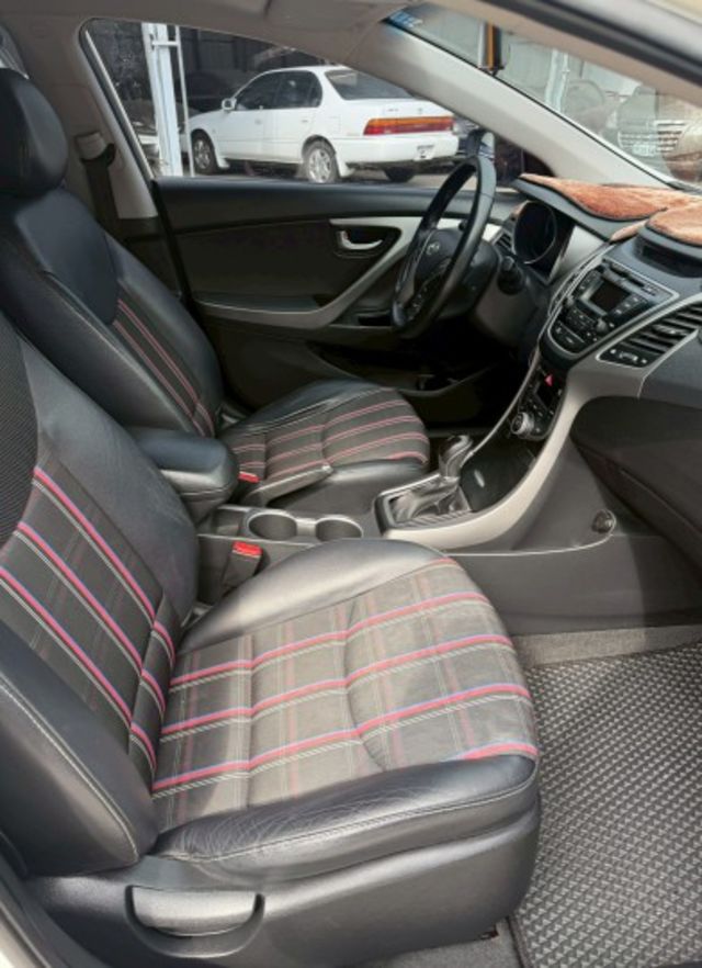 一手車 原版件 英倫特仕版 有免鑰匙系統 天窗 定速 里程僅跑7萬多  第9張相片