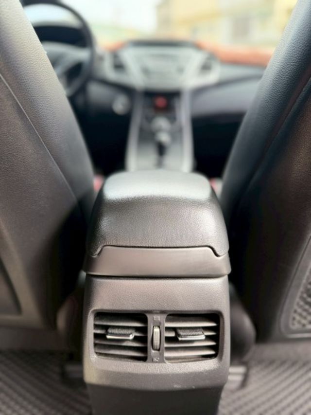 一手車 原版件 英倫特仕版 有免鑰匙系統 天窗 定速 里程僅跑7萬多  第11張相片