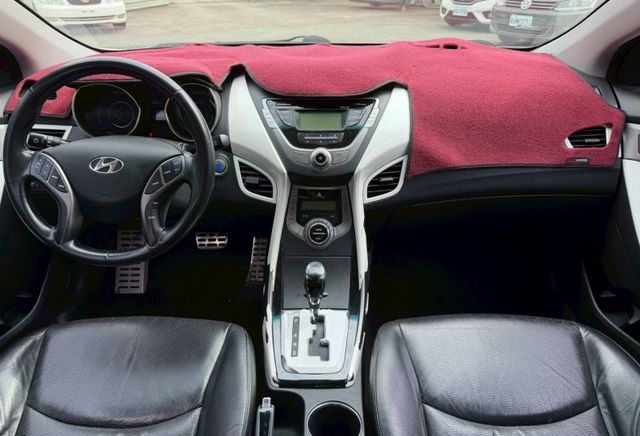 一手車 原版件 旗艦版 有免鑰匙系統 天窗 定速 雙區恆溫控制  第7張相片