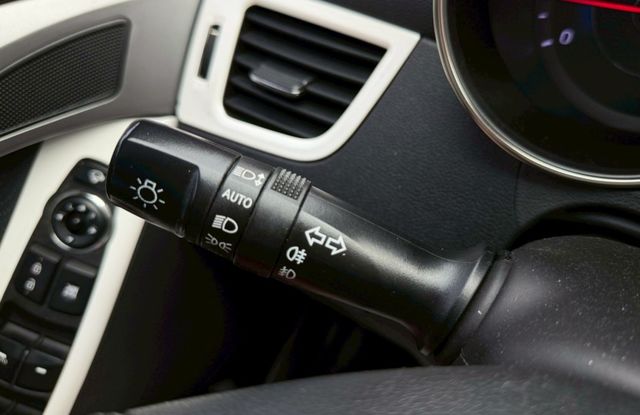 一手車 原版件 旗艦版 有免鑰匙系統 天窗 定速 雙區恆溫控制  第15張相片