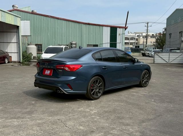 一手車 原鈑件 原廠保養 有ACC跟車 換檔撥片 倒車顯影 免鑰匙  第4張相片