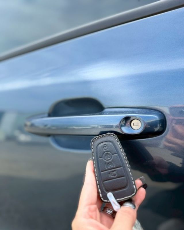 一手車 原鈑件 原廠保養 有ACC跟車 換檔撥片 倒車顯影 免鑰匙  第7張相片