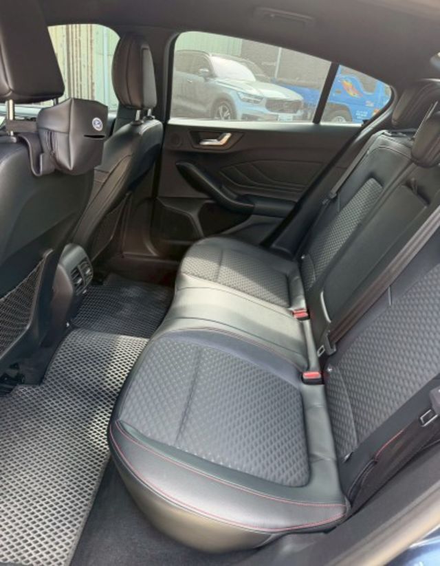 一手車 原鈑件 原廠保養 有ACC跟車 換檔撥片 倒車顯影 免鑰匙  第13張相片