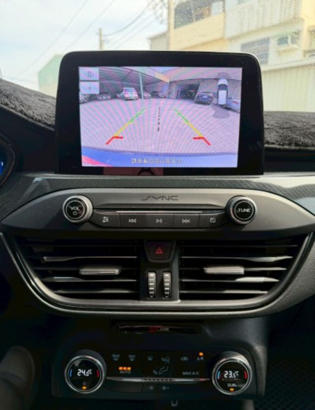 一手車 原鈑件 原廠保養 有ACC跟車 換檔撥片 倒車顯影 免鑰匙  第18張相片