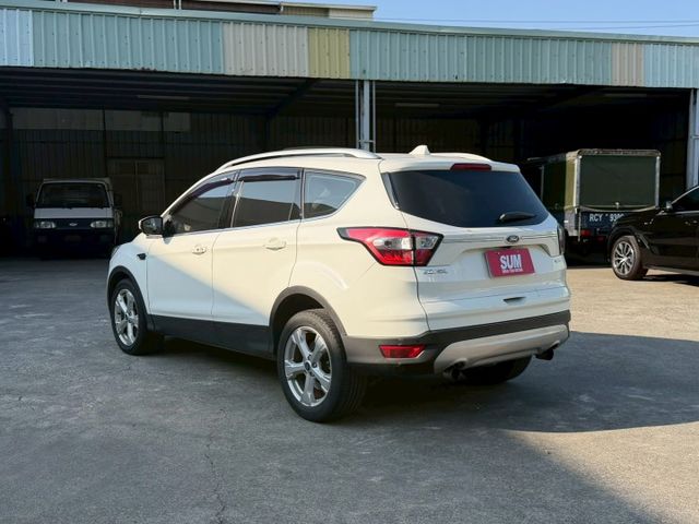 一手車 原鈑件 里程實跑7萬多 有ACC跟車 360度環景 全景天窗  第4張相片