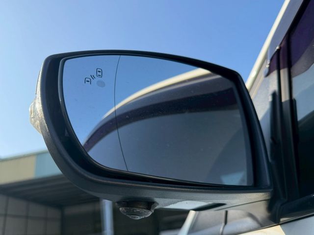 一手車 原鈑件 里程實跑7萬多 有ACC跟車 360度環景 全景天窗  第10張相片