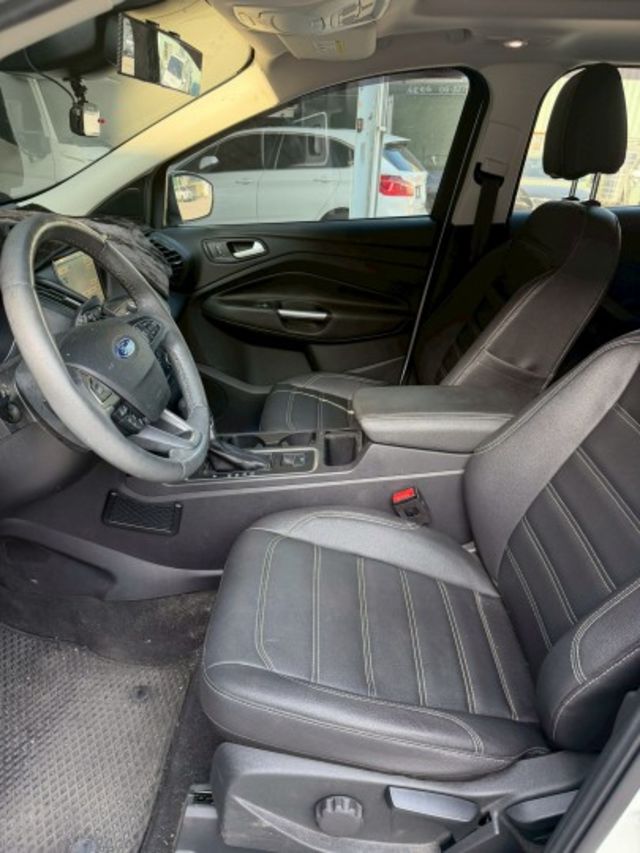 一手車 原鈑件 里程實跑7萬多 有ACC跟車 360度環景 全景天窗  第12張相片