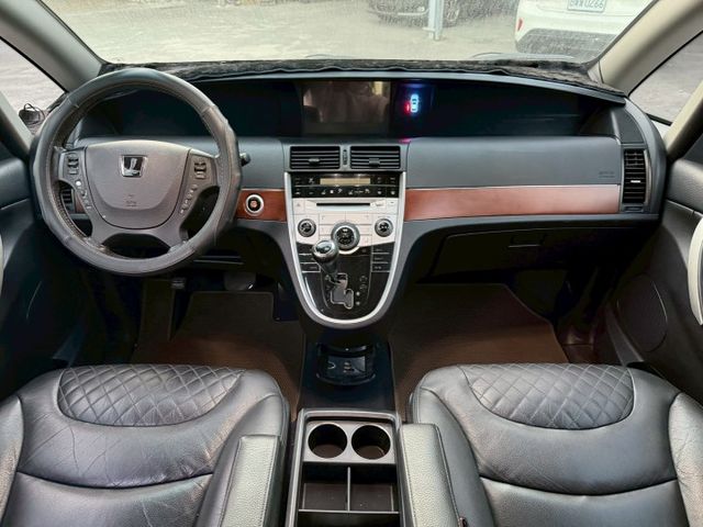 原鈑件 里程僅跑8萬多 有天窗 免鑰匙系統 倒車顯影  第8張相片