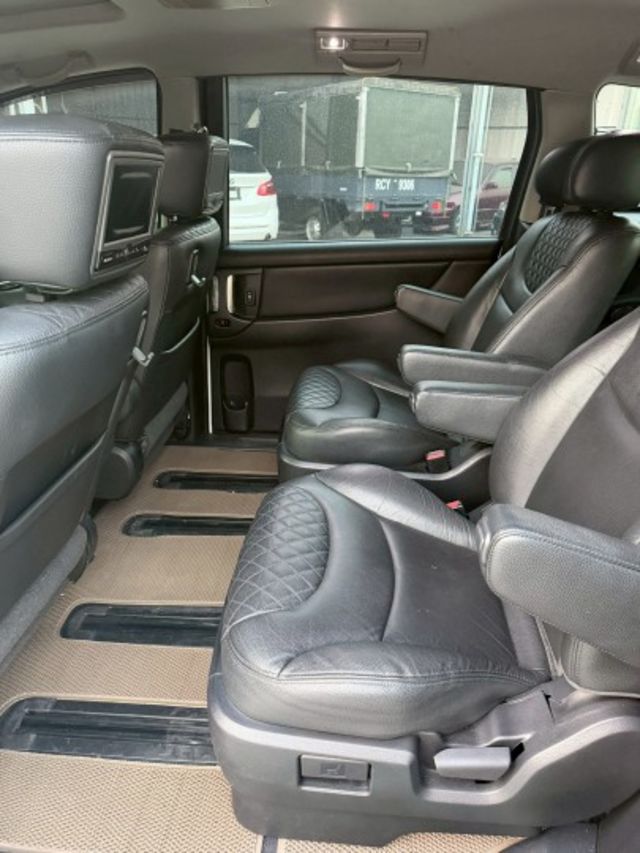 原鈑件 里程僅跑8萬多 有天窗 免鑰匙系統 倒車顯影  第12張相片