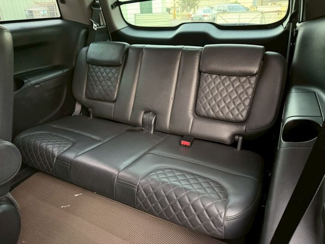 原鈑件 里程僅跑8萬多 有天窗 免鑰匙系統 倒車顯影  第13張相片