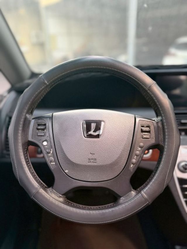 原鈑件 里程僅跑8萬多 有天窗 免鑰匙系統 倒車顯影  第15張相片