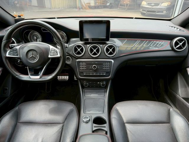 原鈑件 有全景天窗 雙前座跑車座椅 倒車顯影 雙前座電動記憶座椅  第7張相片