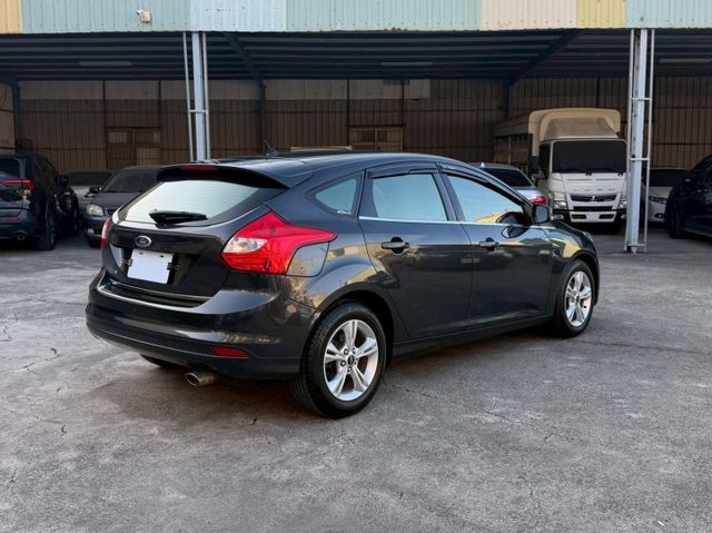 里程僅跑7萬多公里 原鈑件 一手車 內外漂亮  第3張相片