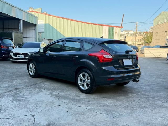 里程僅跑7萬多公里 原鈑件 一手車 內外漂亮  第4張相片