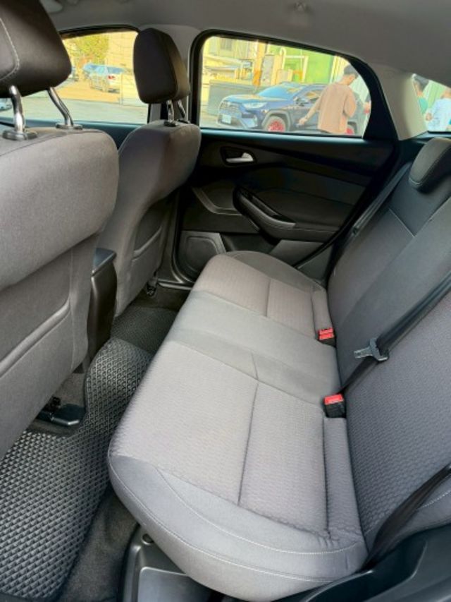 里程僅跑7萬多公里 原鈑件 一手車 內外漂亮  第10張相片