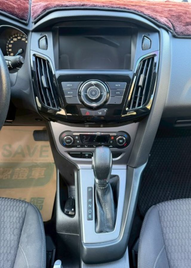 里程僅跑7萬多公里 原鈑件 一手車 內外漂亮  第13張相片