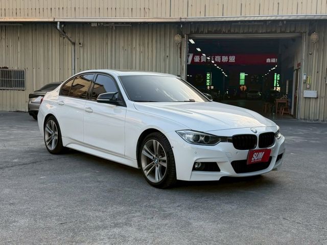 有天窗 倒車顯影 衛星導航 定速 雙前電動座椅  第1張相片