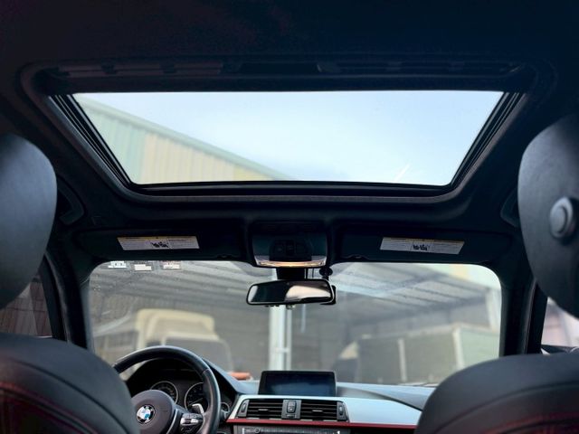 有天窗 倒車顯影 衛星導航 定速 雙前電動座椅  第12張相片