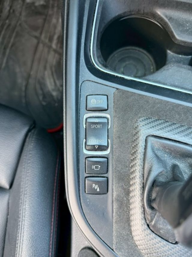 有天窗 倒車顯影 衛星導航 定速 雙前電動座椅  第15張相片
