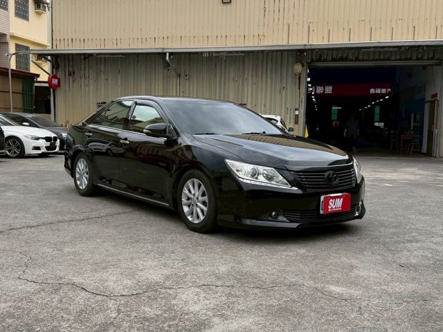 有倒車顯影  雙區恆溫控制 HID頭燈 數位電視 衛星導航  第1張相片