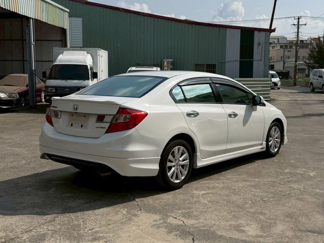 VTi-S版 有天窗.定速.安卓機.換檔撥片.恆溫空調  第3張相片