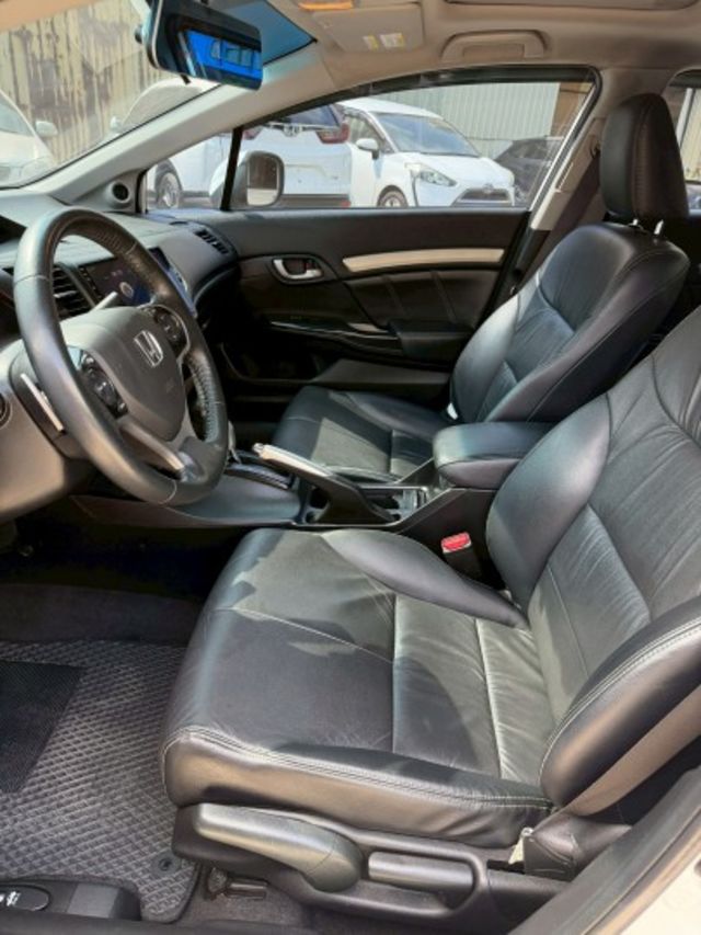 VTi-S版 有天窗.定速.安卓機.換檔撥片.恆溫空調  第7張相片