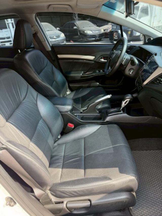 VTi-S版 有天窗.定速.安卓機.換檔撥片.恆溫空調  第8張相片