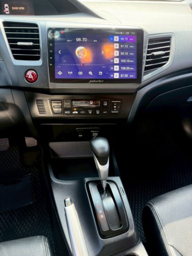 VTi-S版 有天窗.定速.安卓機.換檔撥片.恆溫空調  第14張相片