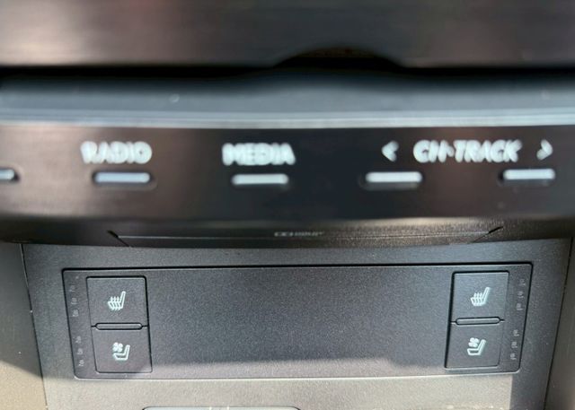 頂級NAVI版 有ACC跟車.天窗.免鑰匙啟動解鎖.換檔撥片  第19張相片