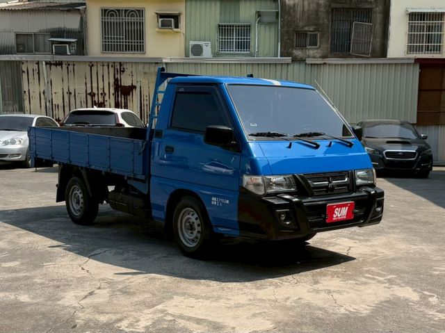 里程僅跑6萬多公里 有倒車顯影 倒車雷達 車況一級棒  第2張相片