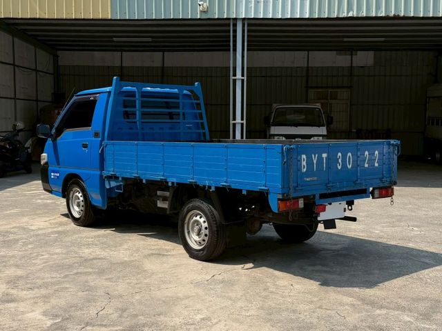 里程僅跑6萬多公里 有倒車顯影 倒車雷達 車況一級棒  第4張相片