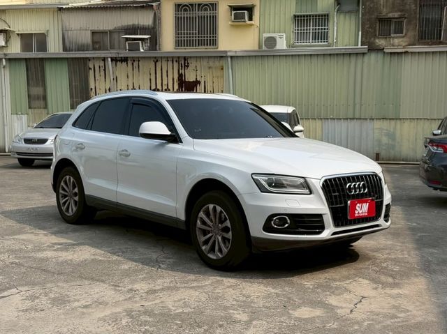 即刻入手只要19.8萬 有全景天窗 電動尾門 CarPlay 倒車顯影  第2張相片