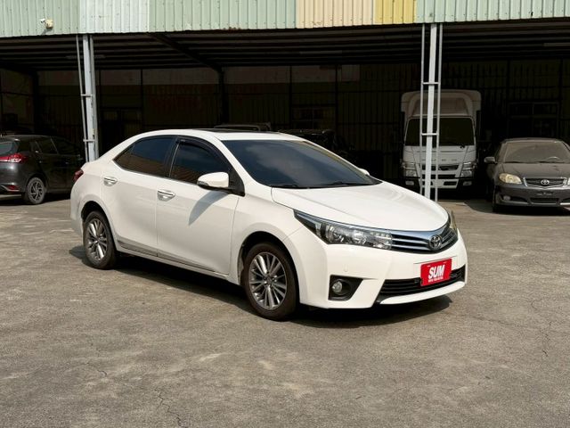 尊爵版 有天窗 倒車顯影 一鍵啟動 摸門解鎖 駕駛座電動座椅  第2張相片