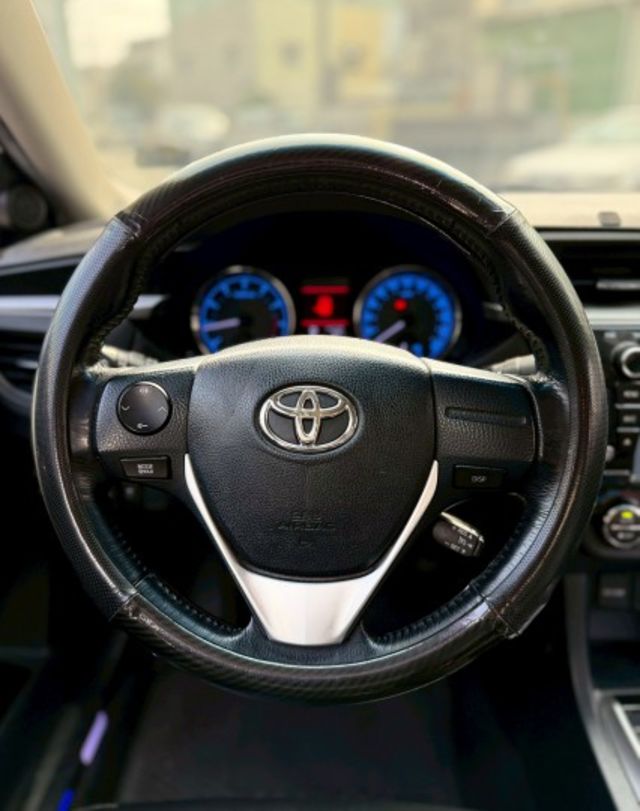 尊爵版 有天窗 倒車顯影 一鍵啟動 摸門解鎖 駕駛座電動座椅  第14張相片