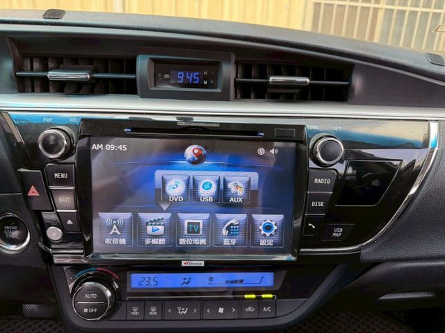 尊爵版 有天窗 倒車顯影 一鍵啟動 摸門解鎖 駕駛座電動座椅  第20張相片