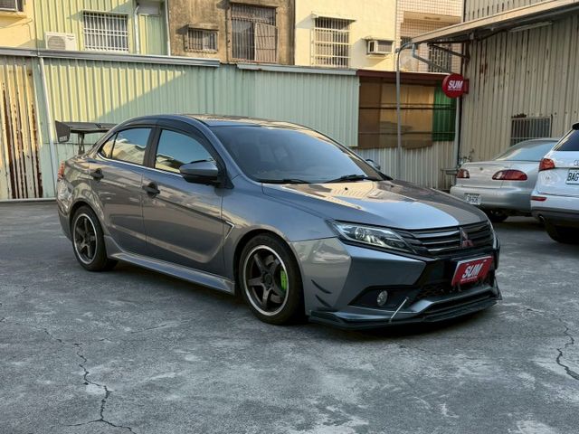 加量不加價 全車改裝精品送給你 有定速 盲點 換檔撥片  第2張相片