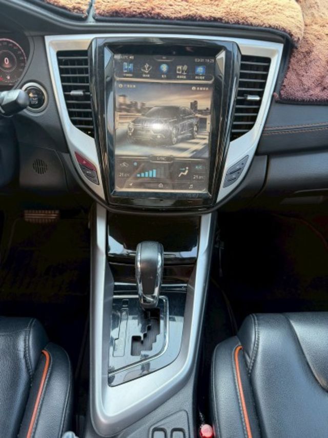 加量不加價 全車改裝精品送給你 有定速 盲點 換檔撥片  第12張相片