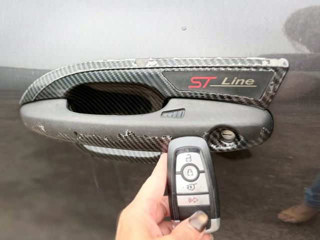 一手車 EcoBoost 250 AWD ST-Line 配備滿滿滿 有跟車 全景天窗  第8張相片