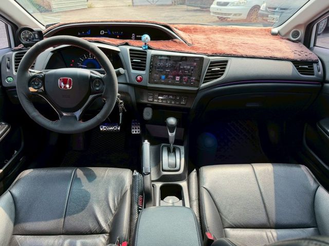 買車送改裝品 VTi-S頂規版本 有天窗 定速 恆溫 安卓機  第8張相片