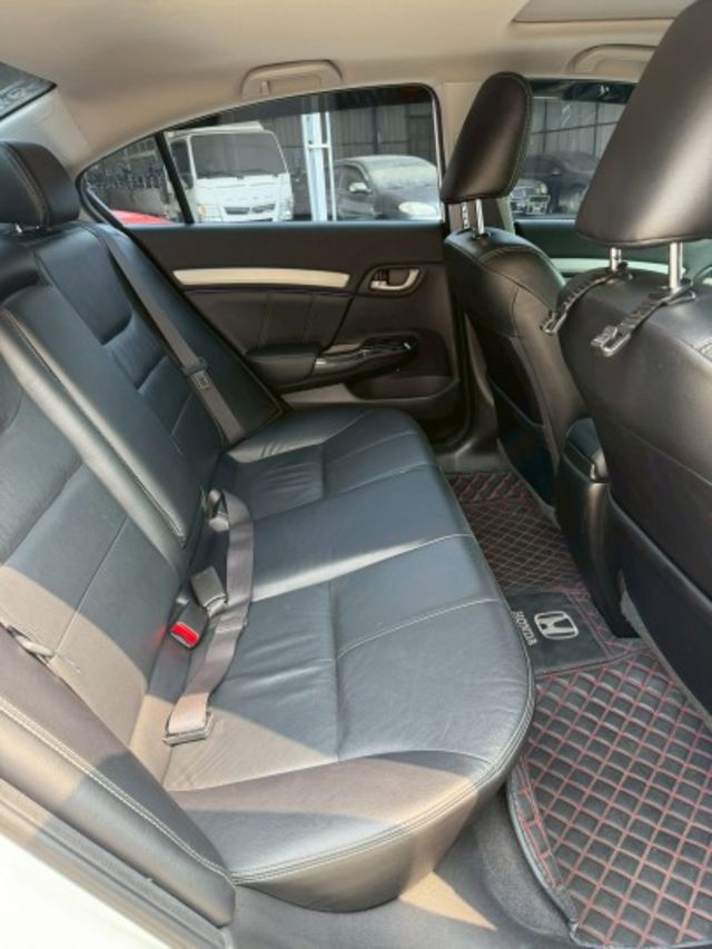 買車送改裝品 VTi-S頂規版本 有天窗 定速 恆溫 安卓機  第11張相片