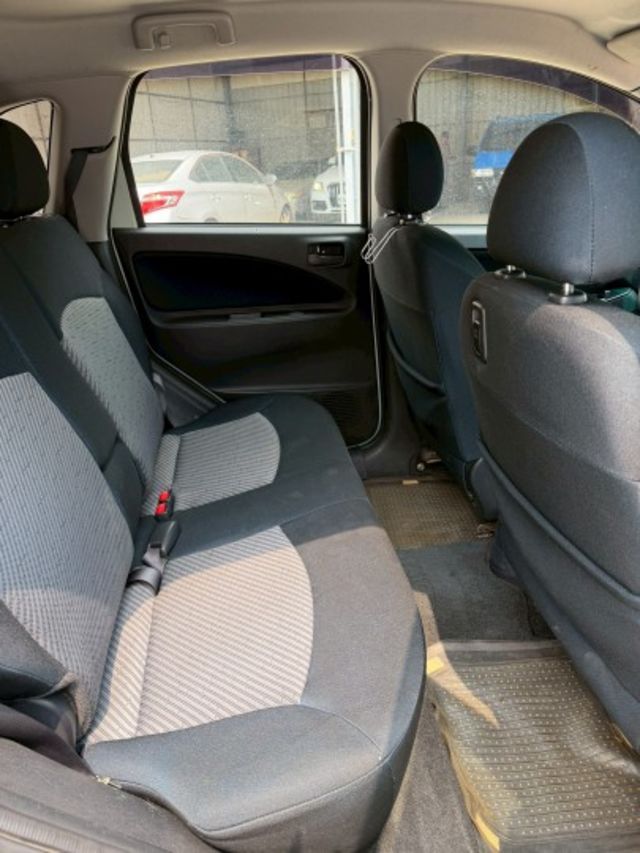 低里程 僅跑10萬多公里 新手練車 代步優質首選  第10張相片