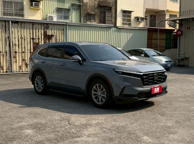 S版 一手車 原鈑件 原廠保養 有ACC跟車  360度環景  第2張相片