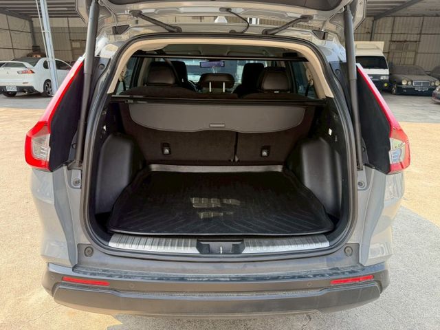 S版 一手車 原鈑件 原廠保養 有ACC跟車  360度環景  第5張相片