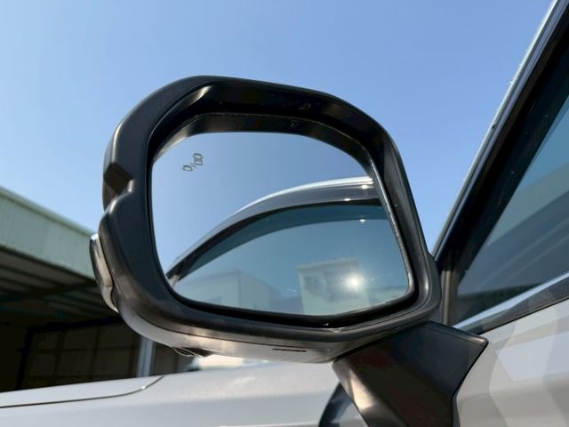 S版 一手車 原鈑件 原廠保養 有ACC跟車  360度環景  第8張相片