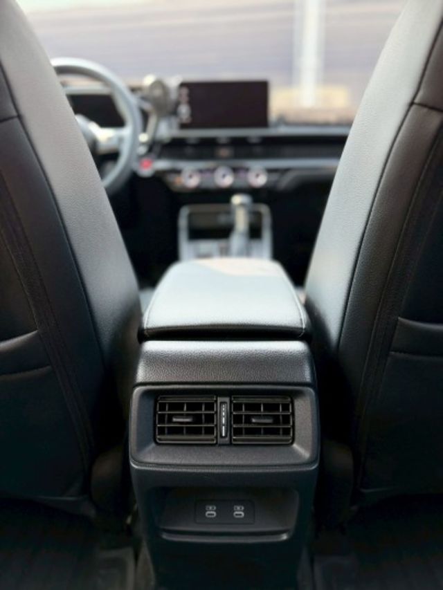 S版 一手車 原鈑件 原廠保養 有ACC跟車  360度環景  第13張相片