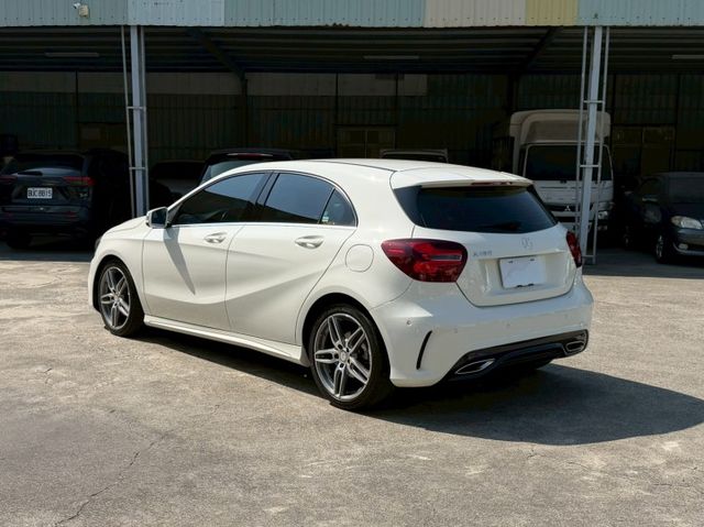 BENZ AMG A180 用國產車的價格讓你開進口車  第3張相片