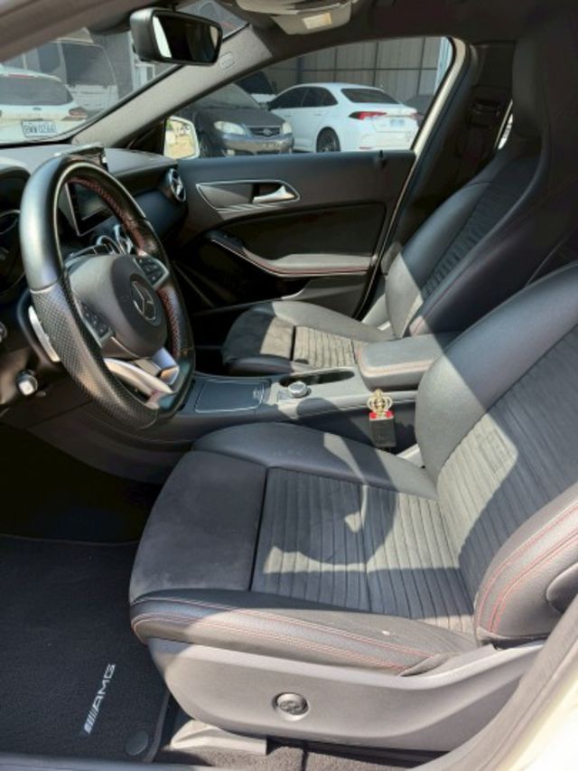 BENZ AMG A180 用國產車的價格讓你開進口車  第7張相片