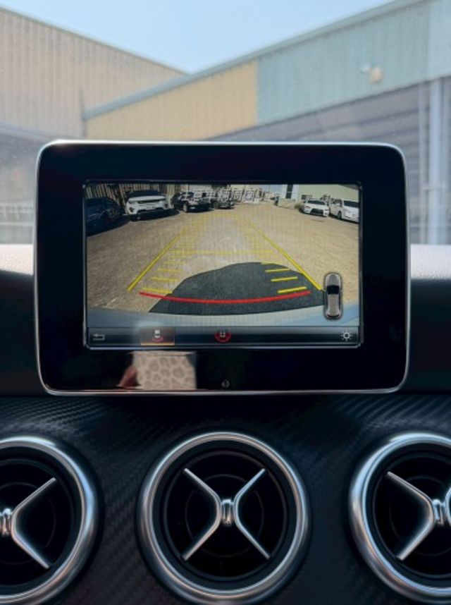 BENZ AMG A180 用國產車的價格讓你開進口車  第15張相片