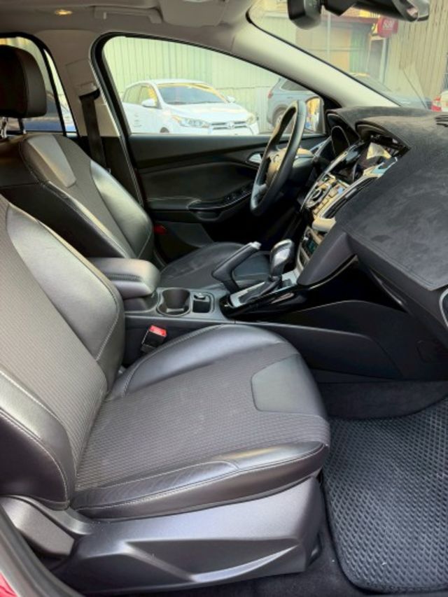 S運動版 有定速 天窗 安卓機 倒車顯影 CarPlay  第8張相片